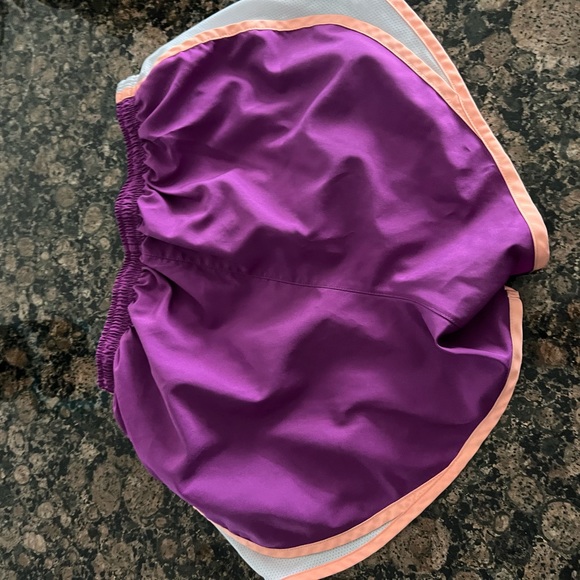 Woman’s Nike running shorts- small - Picture 2 of 3